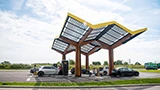 Fastned raddoppia l'EBITDA e alza le stime: la ricarica rapida europea corre a 434 stazioni