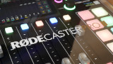Recensione RØDECaster Pro II: uno studio di registrazione completo sulla scrivania per podcast, streaming e molto altro