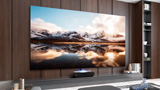 Hisense presenta il nuovo Laser TV da 120 pollici per portare il grande schermo anche in salotto
