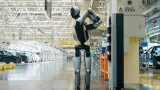 UBTech Walker S2: il robot umanoide cinese che si cambia la batteria da solo