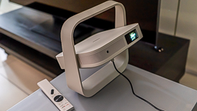 XGIMI Elfin Flip: un proiettore davvero flessibile a un prezzo interessante