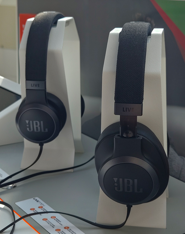 Cuffie JBL LIVE 770NC e JBL LIVE 670NC