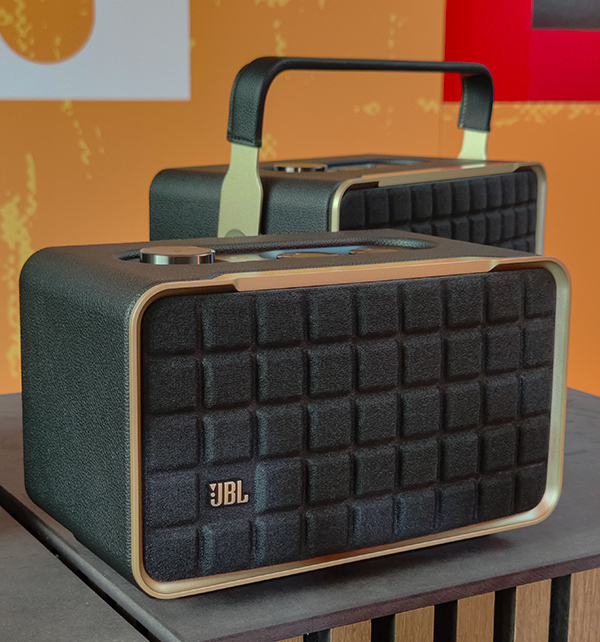 JBL Authentics 500, 300 e 200