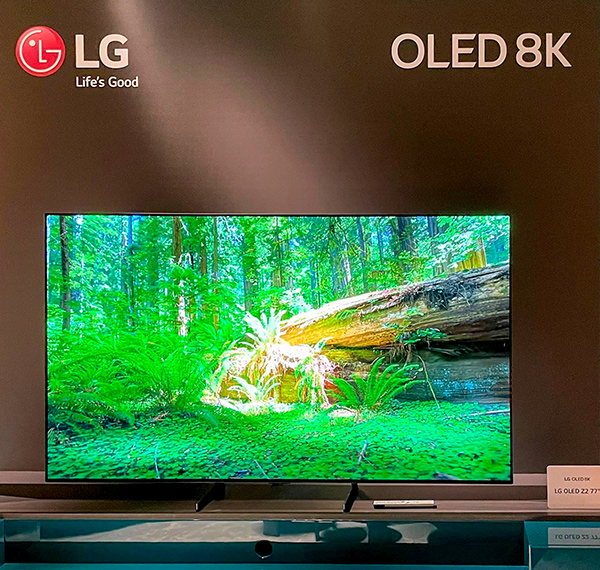 TV LG OLED 8K Z2 presentazione primo contatto