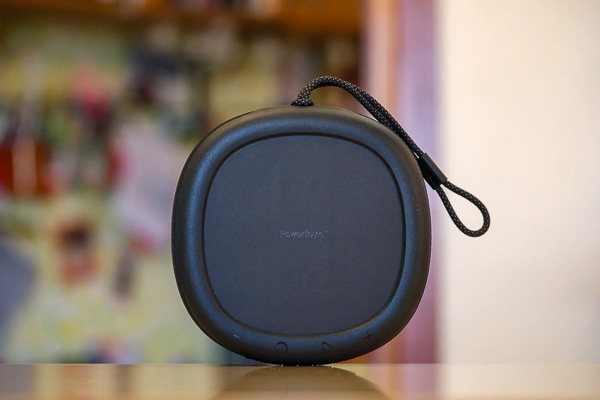 Urbanista Malibu cassa speaker wireless Bluetooth con ricarica solare